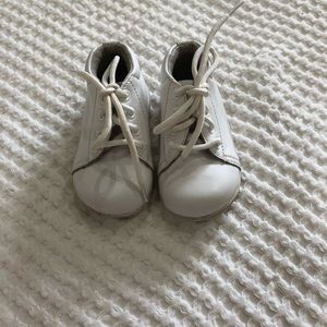 Baby boy shoes 6-12m